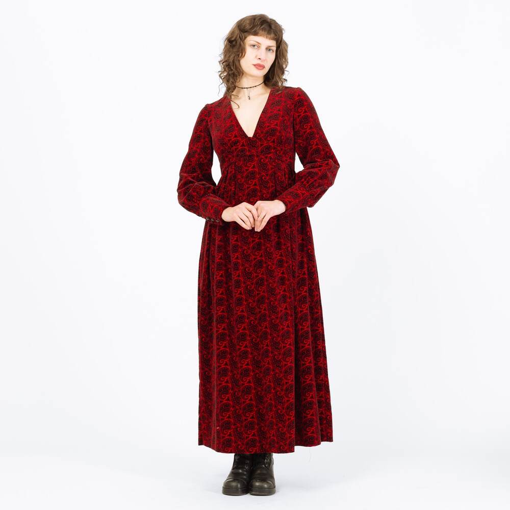 Vintage 70s Calderon Red & Black Paisley Velvet Maxi Dress - Medium